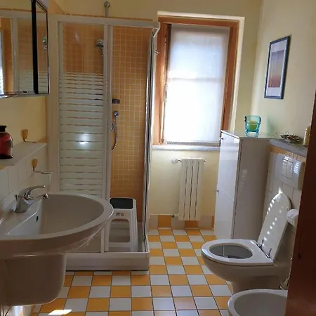 The Camelia, Our With View, Private Bathroom And Dedicated Parking At The Isabella Gæstehus