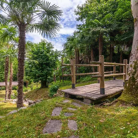 The Camelia, Our With View, Private Bathroom And Dedicated Parking At The Isabella 3* Stresa