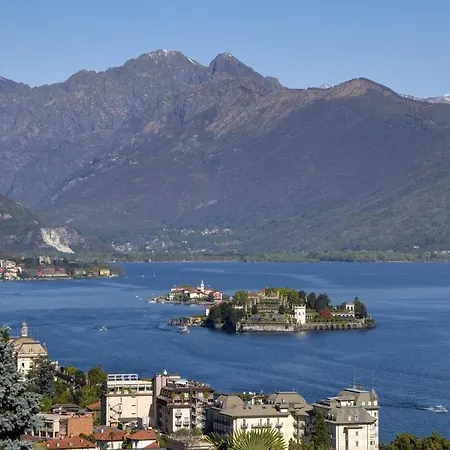 Lake View Camelia Room At Villa Isabella Stresa Retreat Ages 6 Plus Stresa