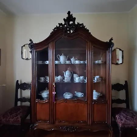 La Camelia, La Nostra Tripla Con Vista Lago, Al Secondo Piano Della Isabella Penzion Stresa