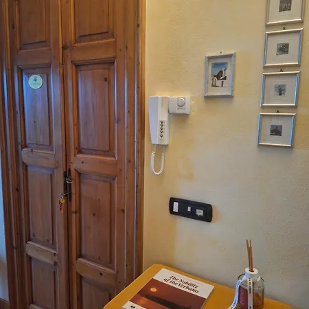 La Camelia, La Nostra Tripla Con Vista Lago, Al Secondo Piano Della Isabella Guest house Stresa