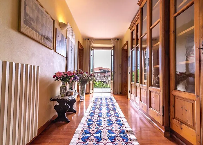 Gæstehus The Camelia, Our With View, Private Bathroom And Dedicated Parking At The Isabella