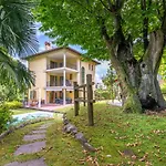 Gæstehus The Camelia, Our With View, Private Bathroom And Dedicated Parking At The Isabella 3*