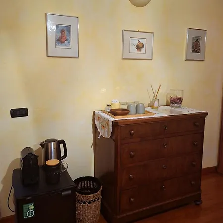 בית הארחה The Camelia, Our With View, Private Bathroom And Dedicated Parking At The Isabella